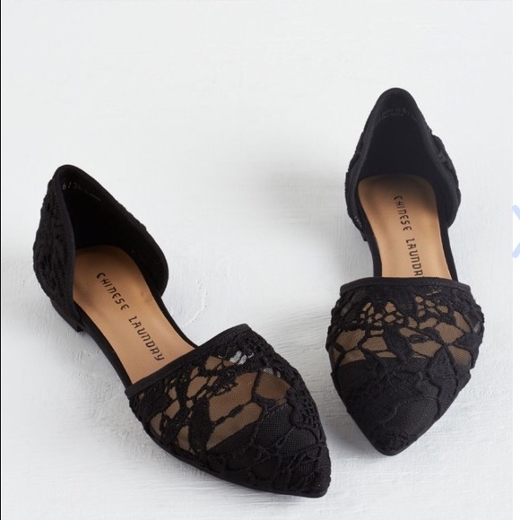 Modcloth Black Pointed Toe Flats