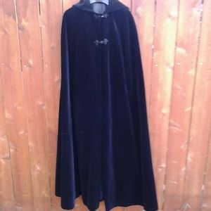 Blacket velvet cloak