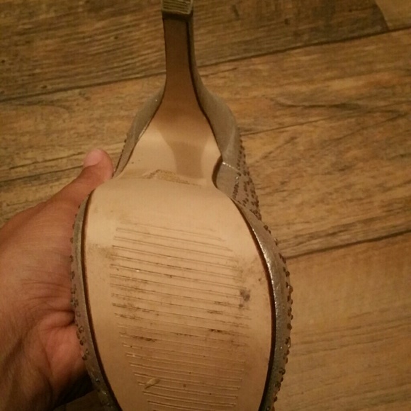 High heels - Picture 2 of 3