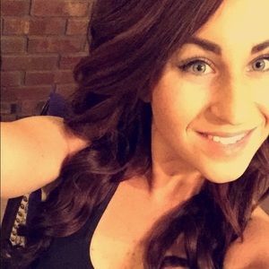 Meet your Posher, Angelina