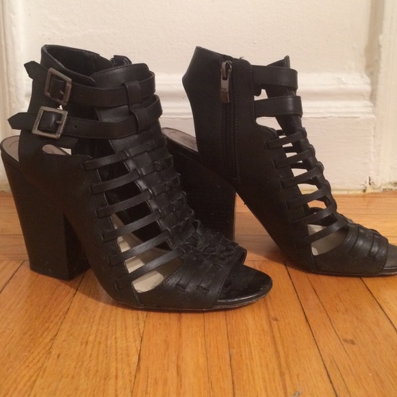 Vince Camuto new heels black leather