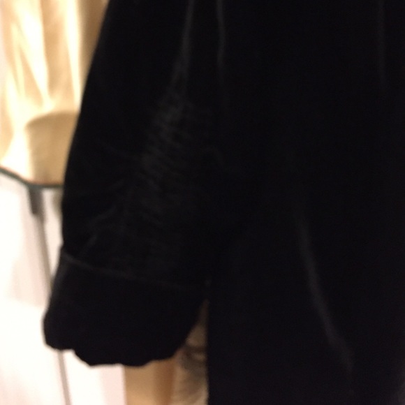 Vintage black & gold velvet swing jacket - Picture 3 of 3