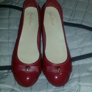 **AUTHENTIC** Cole Haan flats