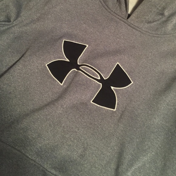 Under armor sweatshirt like brand new