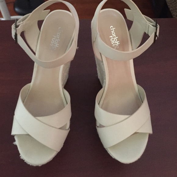 White flower heels