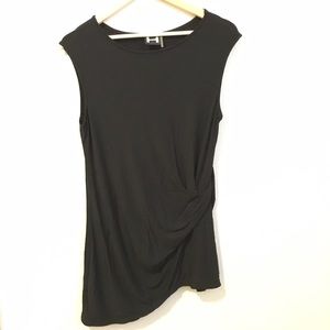 Asymmetrical Cap-sleeve top, gathered side size M