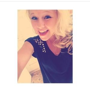 Meet your Posher, Carly