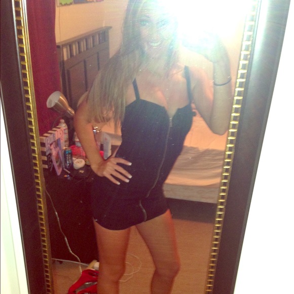 Size us 4 h&m zip up black mini dress tight fit