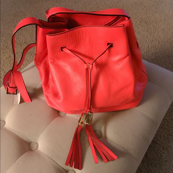 NWT KATE SPADE BUCKET BAG