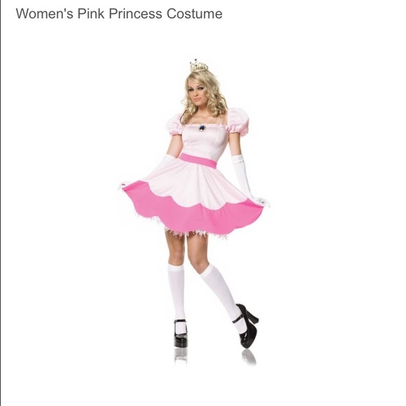 Super Mario's Princess Peach Halloween Costume