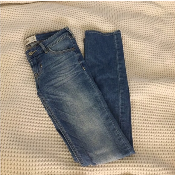Hollister size 1 !