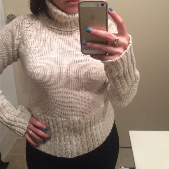 Sweater - Picture 3 of 4