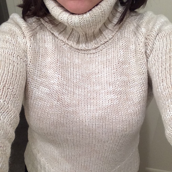 Sweater - Picture 4 of 4