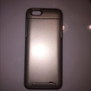 Charging iPhone 6 case