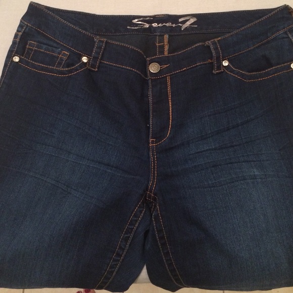 Like new seven jeans! Beautiful pair!
