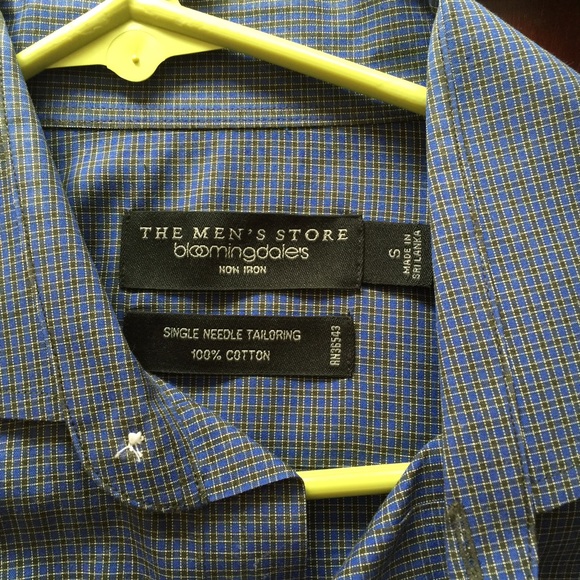 Bloomingdales Tailored Button Down Shirt - Picture 3 of 3