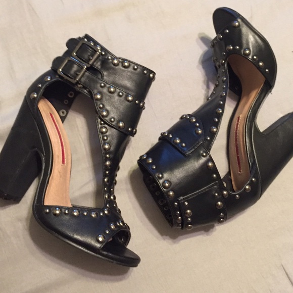 C.Label Shoes - Black studded gladiator pumps
