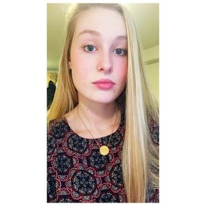 Meet your Posher, Eve