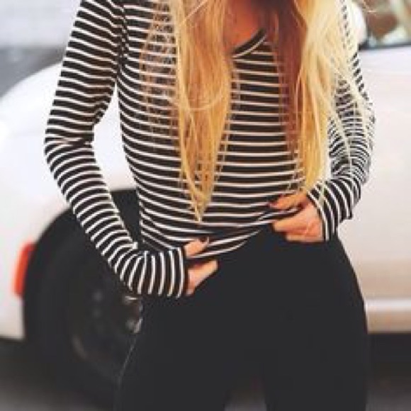 BRANDY MELVILLE Long sleeve stripped shirt