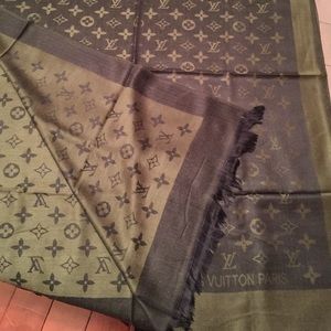 Louis Vuitton scarf