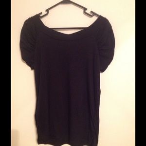 Black, Short sleeve, rouched (sp?) shirt