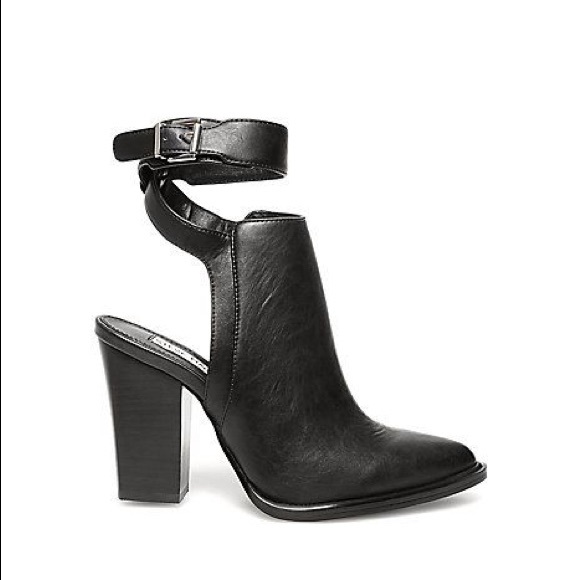 Steve Madden "Madyy" size 5.5