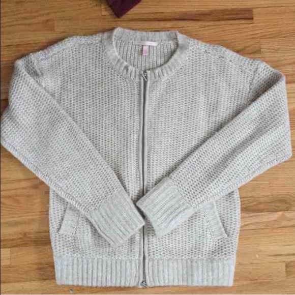 VS THICK KNIT ZIP UP SWEATER