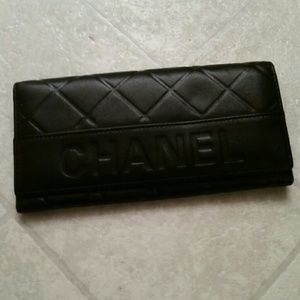 *****price drop till ***ot Authentic Chanel wallet