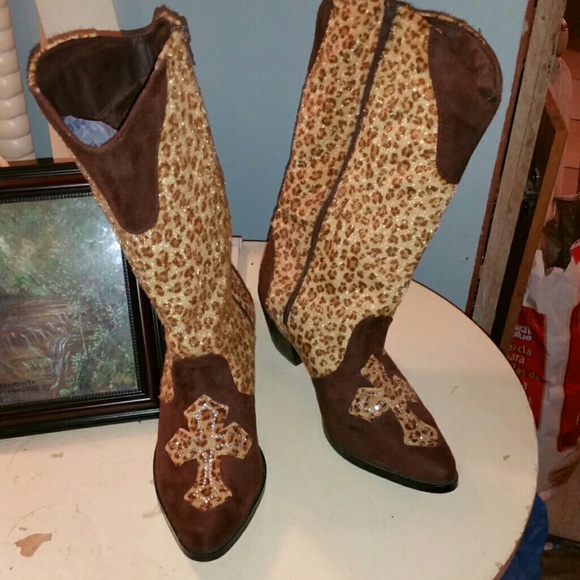 Fashion boots