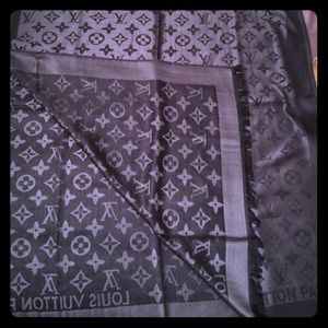 Louis Vuitton scarf