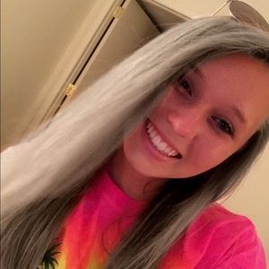 Meet your Posher, Brooke