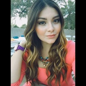 Meet your Posher, Brisa