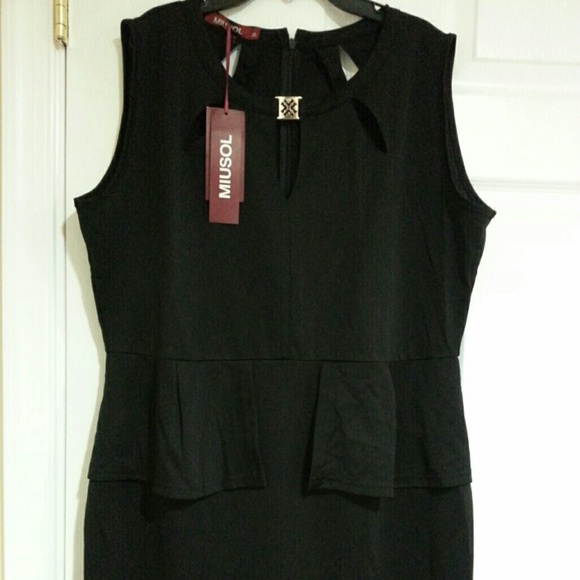 Sleeveless dress