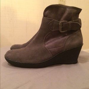 Bare Traps Omara fur lined booties size 8.5