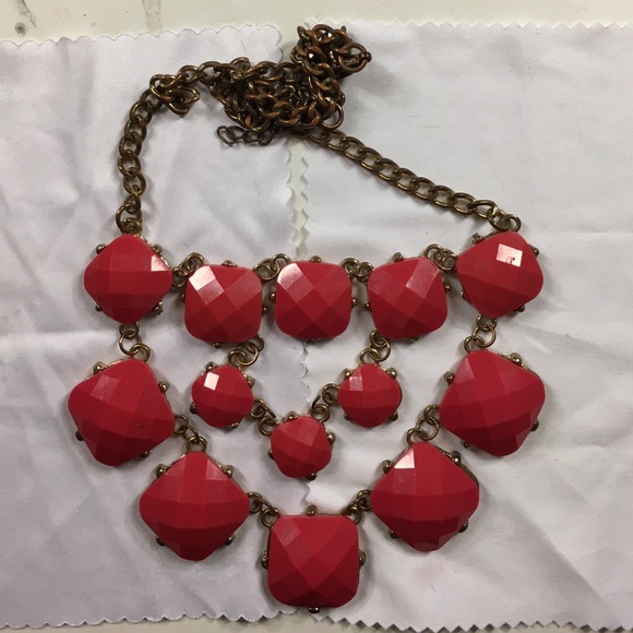 Nice fuchsia Necklace