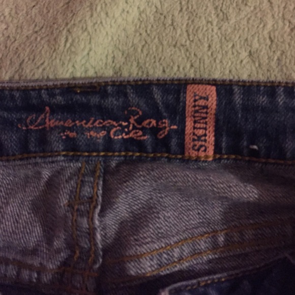 Jeans - Picture 3 of 4