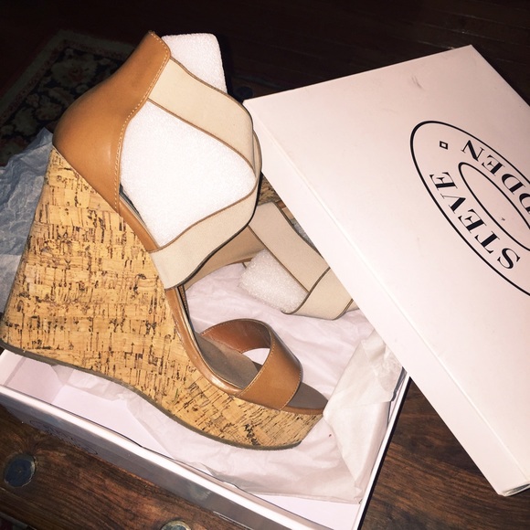 Steve Madden Wedges