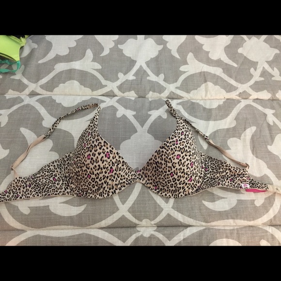 Victoria's Secret PINK leopard print bra