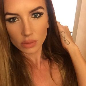 Meet your Posher, Jenny lee