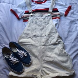🚫Reserved🚫 White Brandy Melville overalls 💗