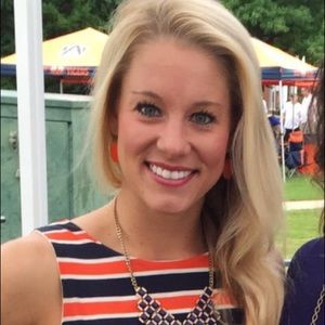 Meet your Posher, Stefanie