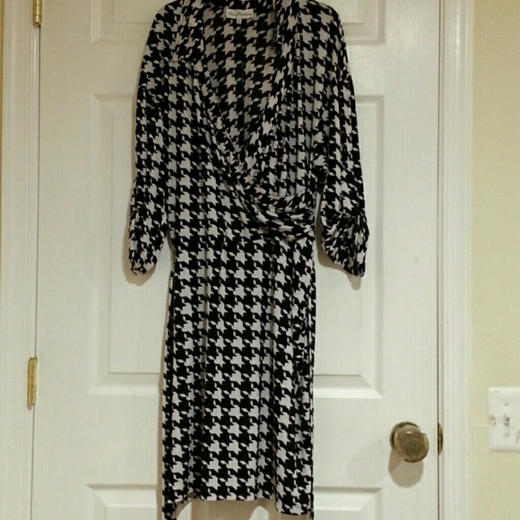 3/4 sleeve dress