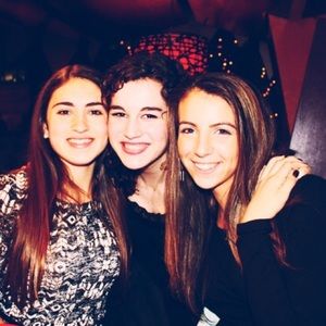 Meet your Posher, Olivia