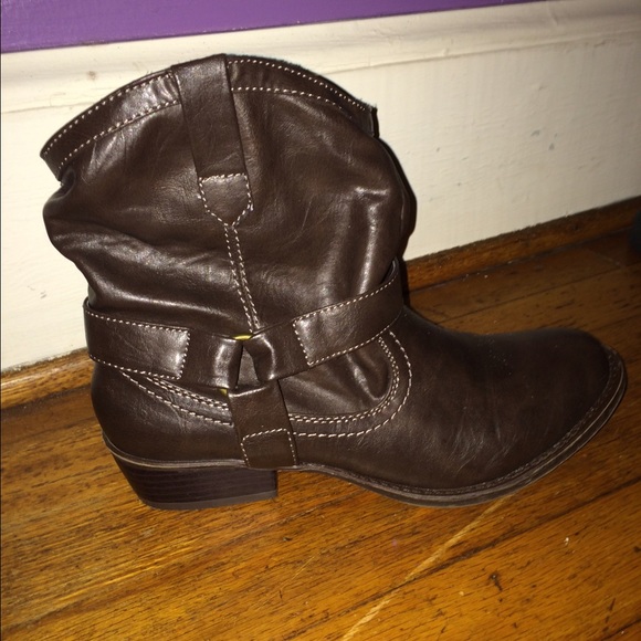 Brown boots