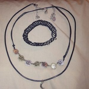 Cute choker bundle😁