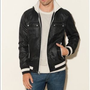🦁SOLD🦁 Men's Guess Bomber Jacket