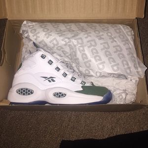 Brand New Reebok Sneakers Size 4.5!!!!!