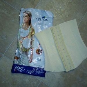 Waist shaper