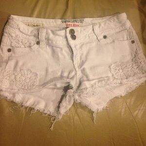 White hot kiss shorts