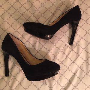 Gianni Bini black suede heels